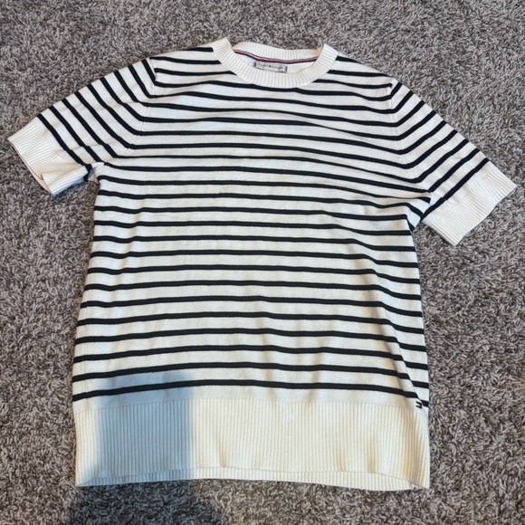 Tommy Hilfiger Black and White Striped Sweater - Picture 1 of 2